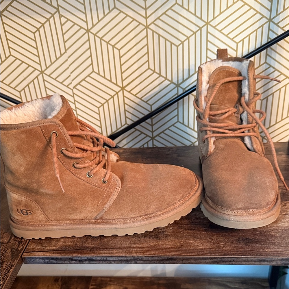 UGG Men's Chestnut Lace-Up Boots